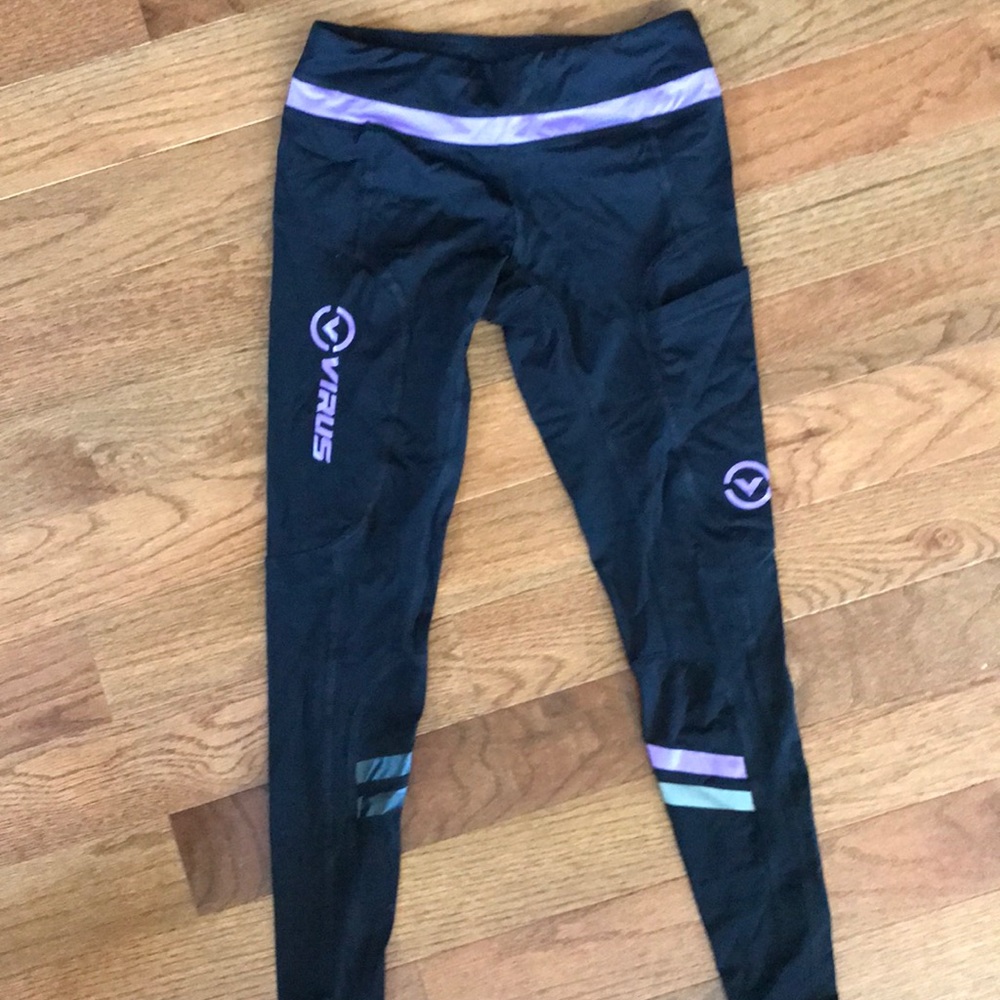Virus leggings